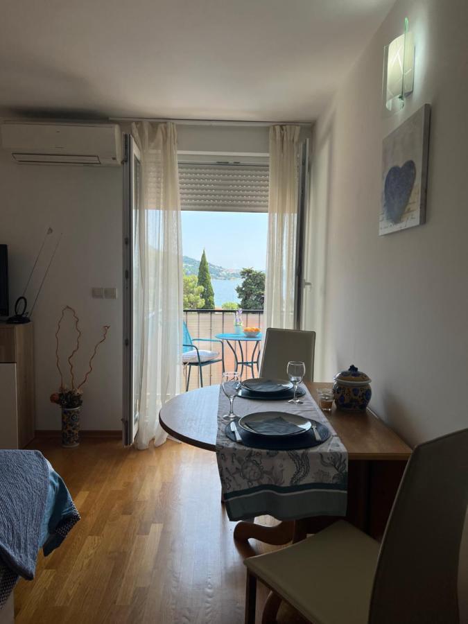 Apartman Center Omis Luaran gambar