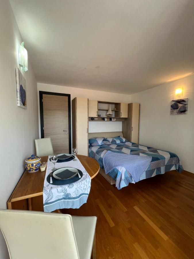 Apartman Center Omis Luaran gambar